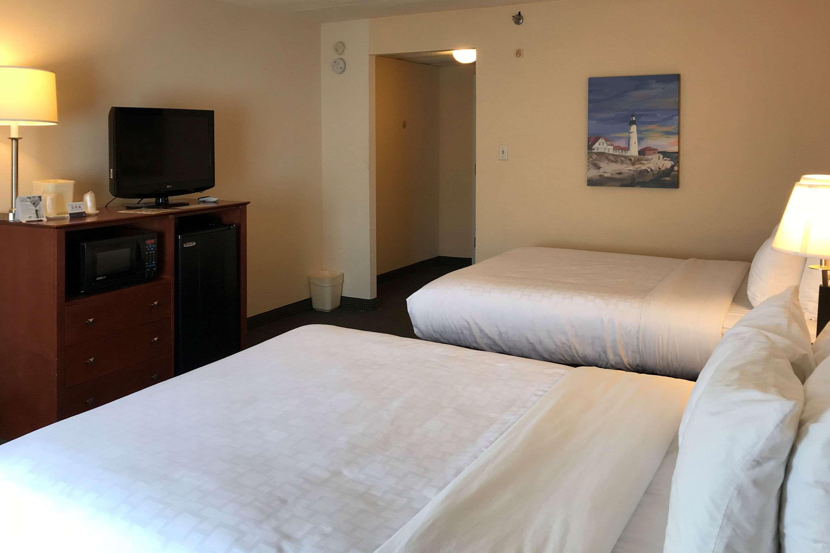 Clarion Hotel & Conference Center Томс-Ривер Экстерьер фото
